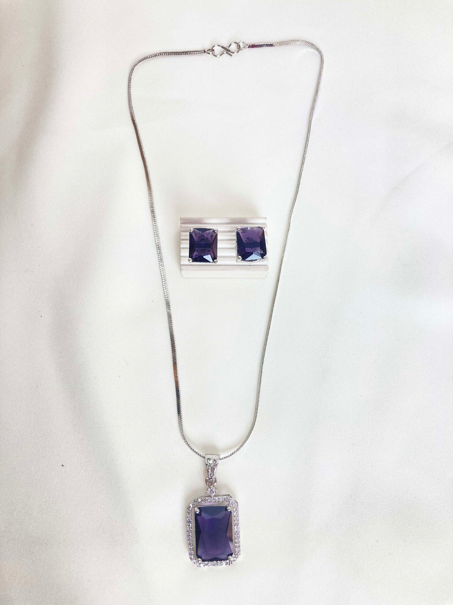 Purple Zoya Pendent Set