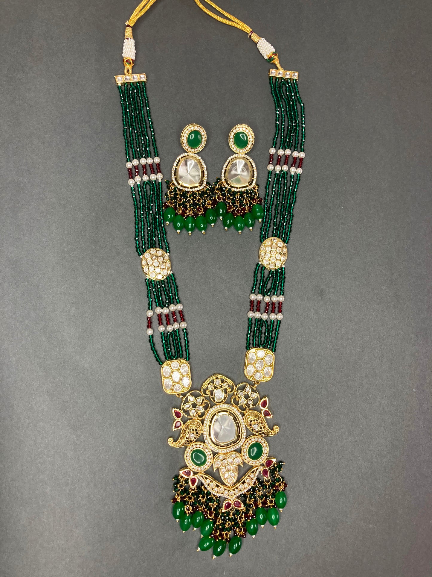 Emerald Brishti Jewellery Set