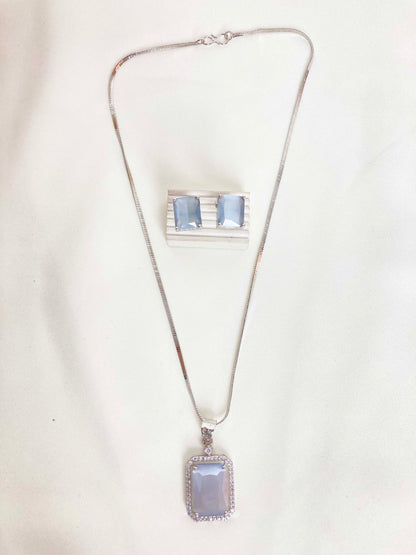 Gray Nora Pendent Set