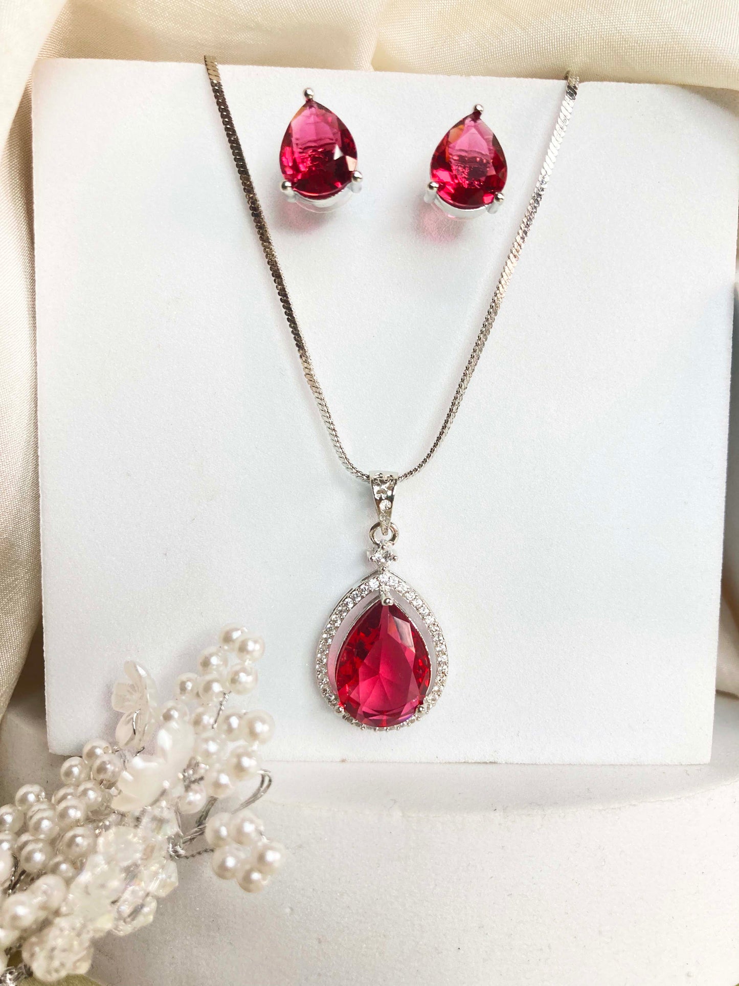 Ruby Bhavya Pendent Set