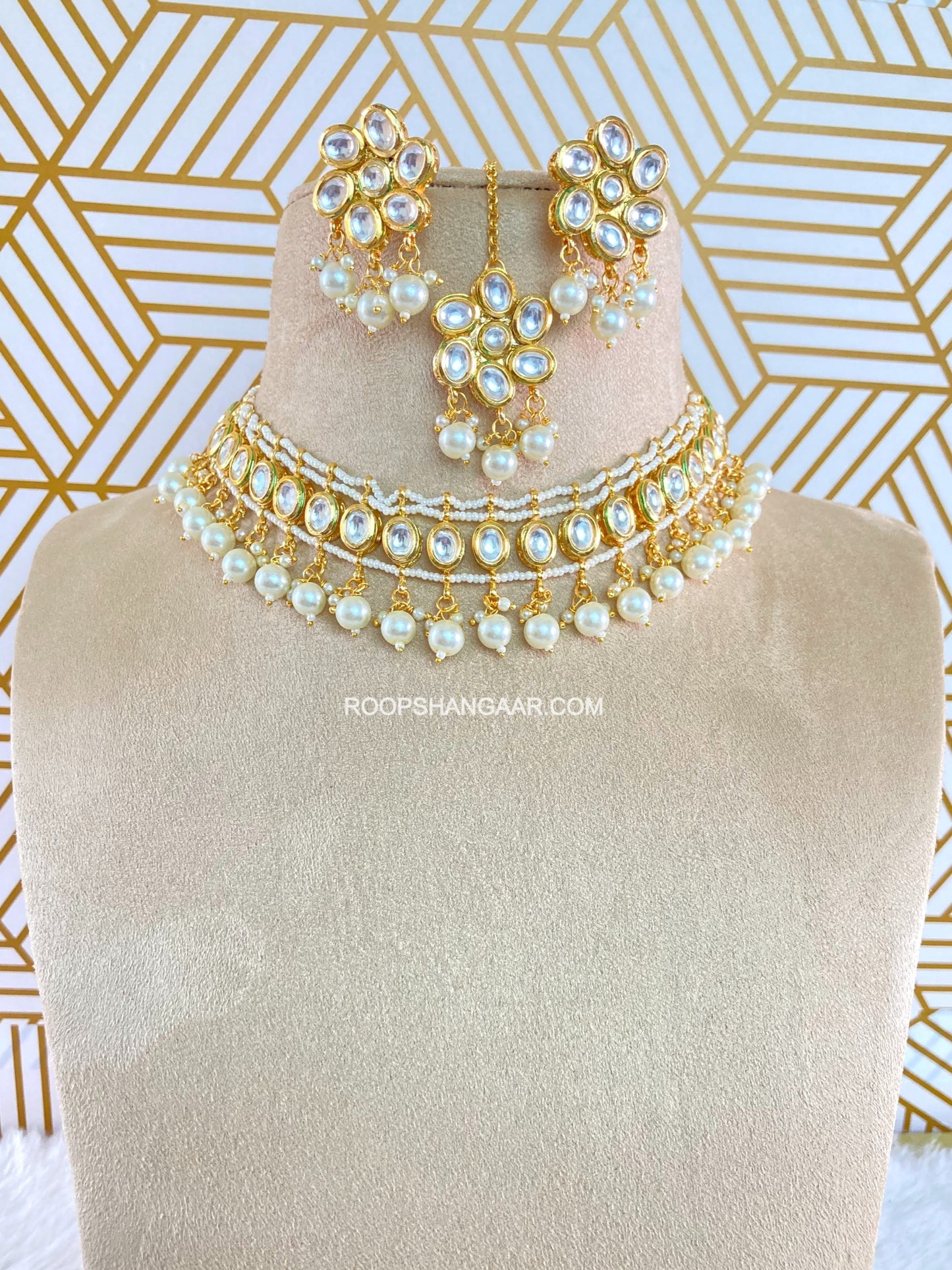 Ivory Susana Kundan Choker Necklace Set