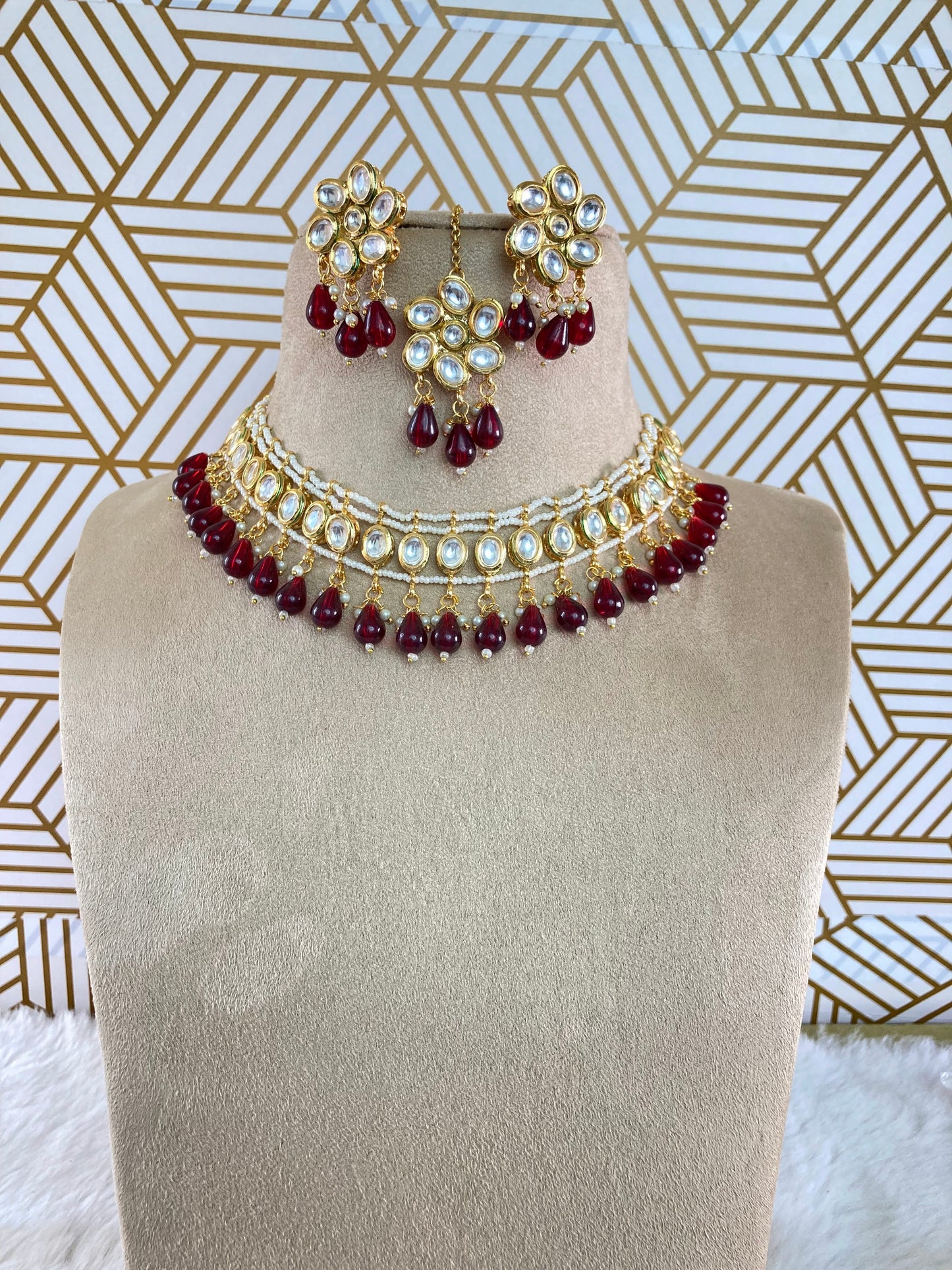 Maroon Susana Kundan Choker Necklace Set