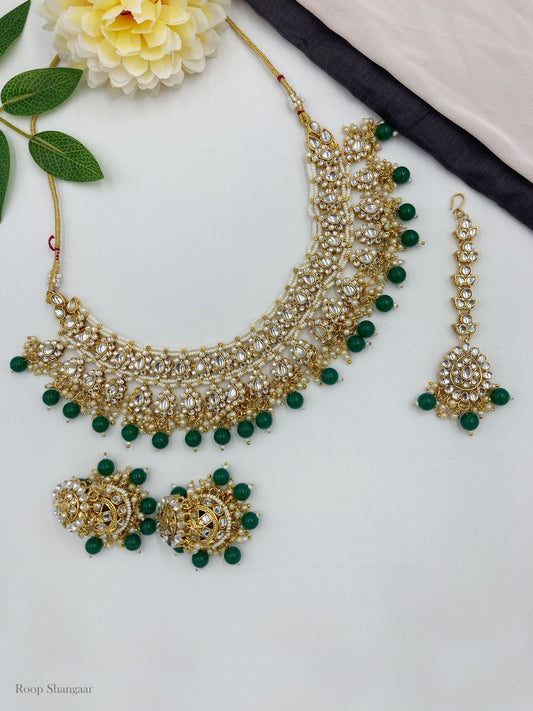 Emerald Avanti Jewellery Set