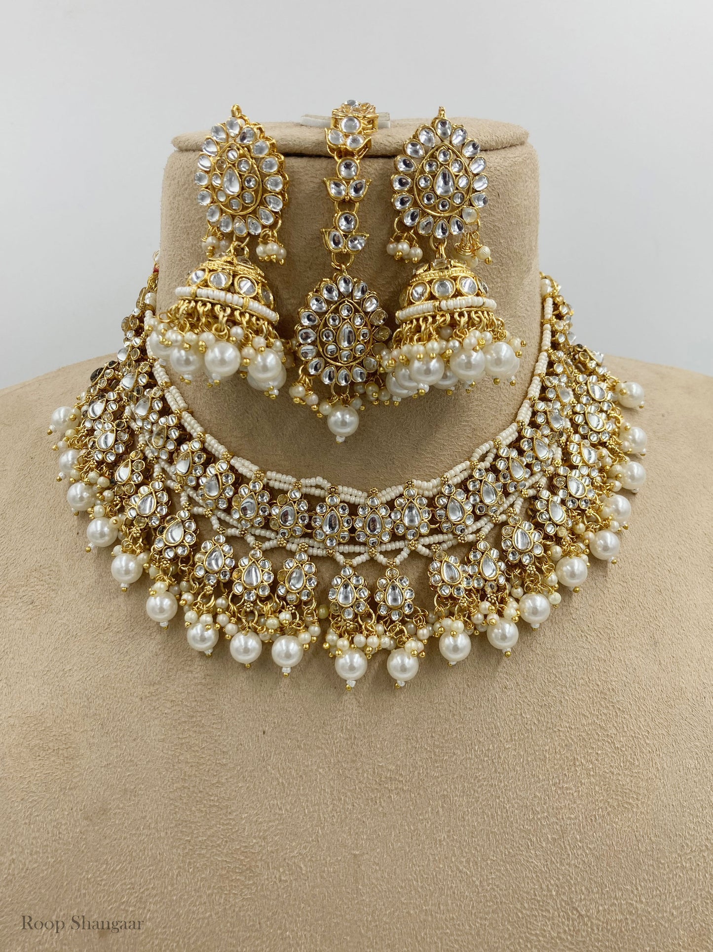 Ivory Avanti Jewellery Set