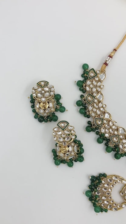 Emerald Aruna Jewellery Set