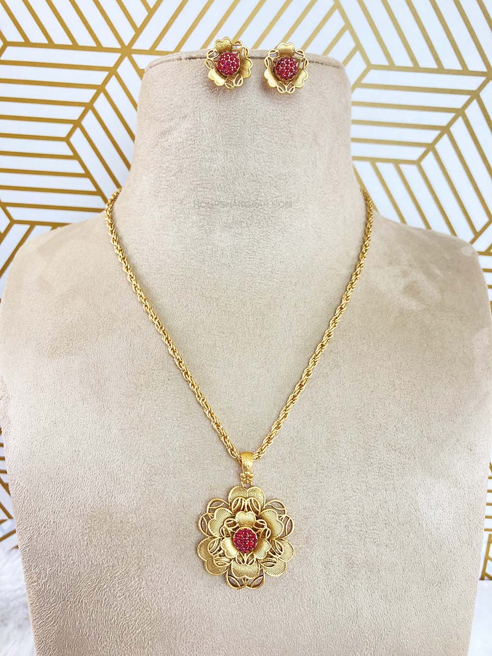 Ruby Shrushti Pendent Set