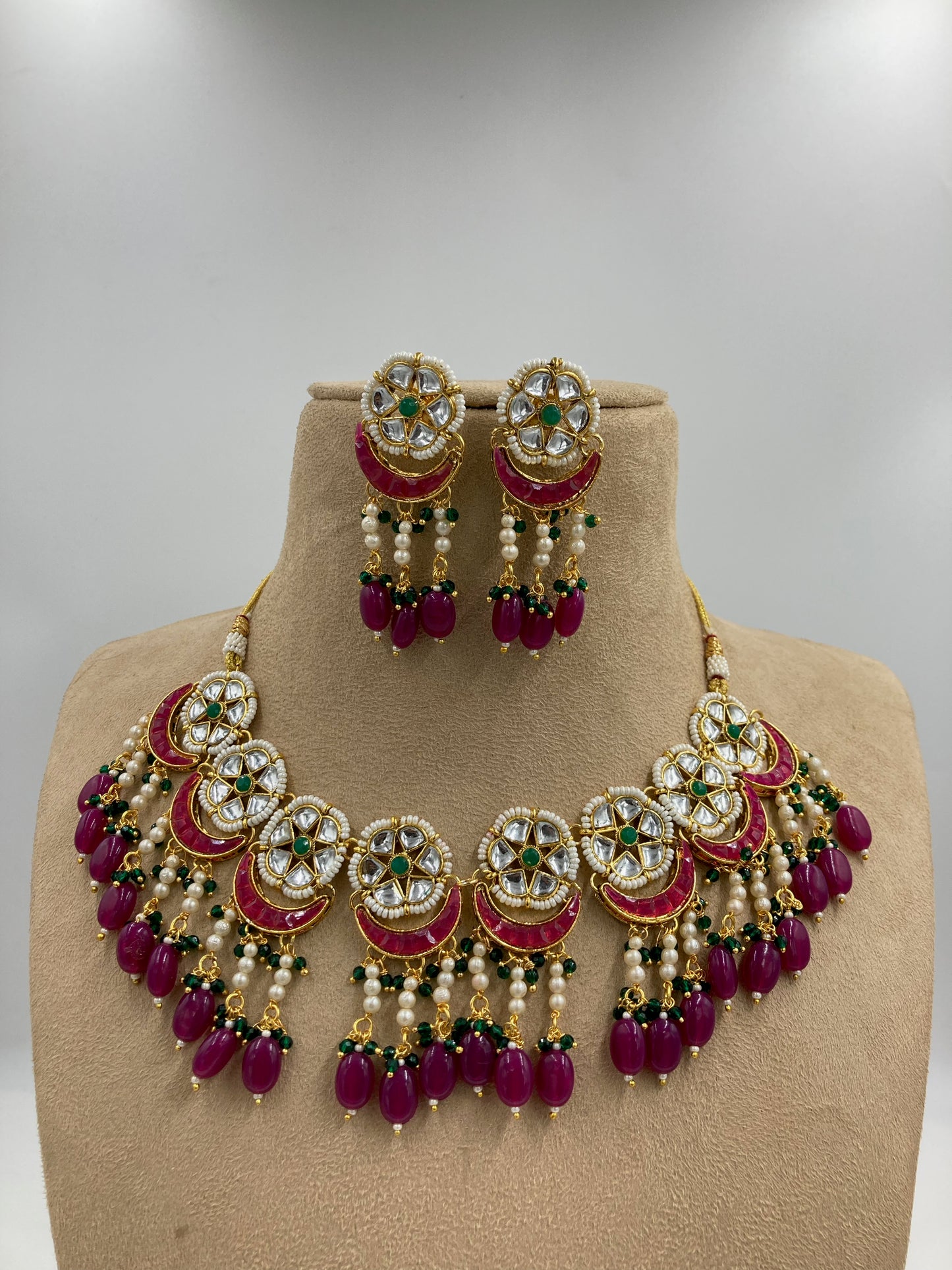 Ruby Vinita Jewellery Set